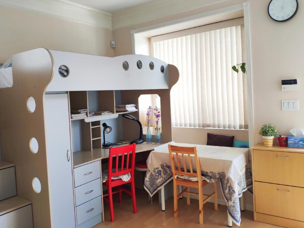 Helen'S House / Close To Skytrain And Airport Vancouver Extérieur photo